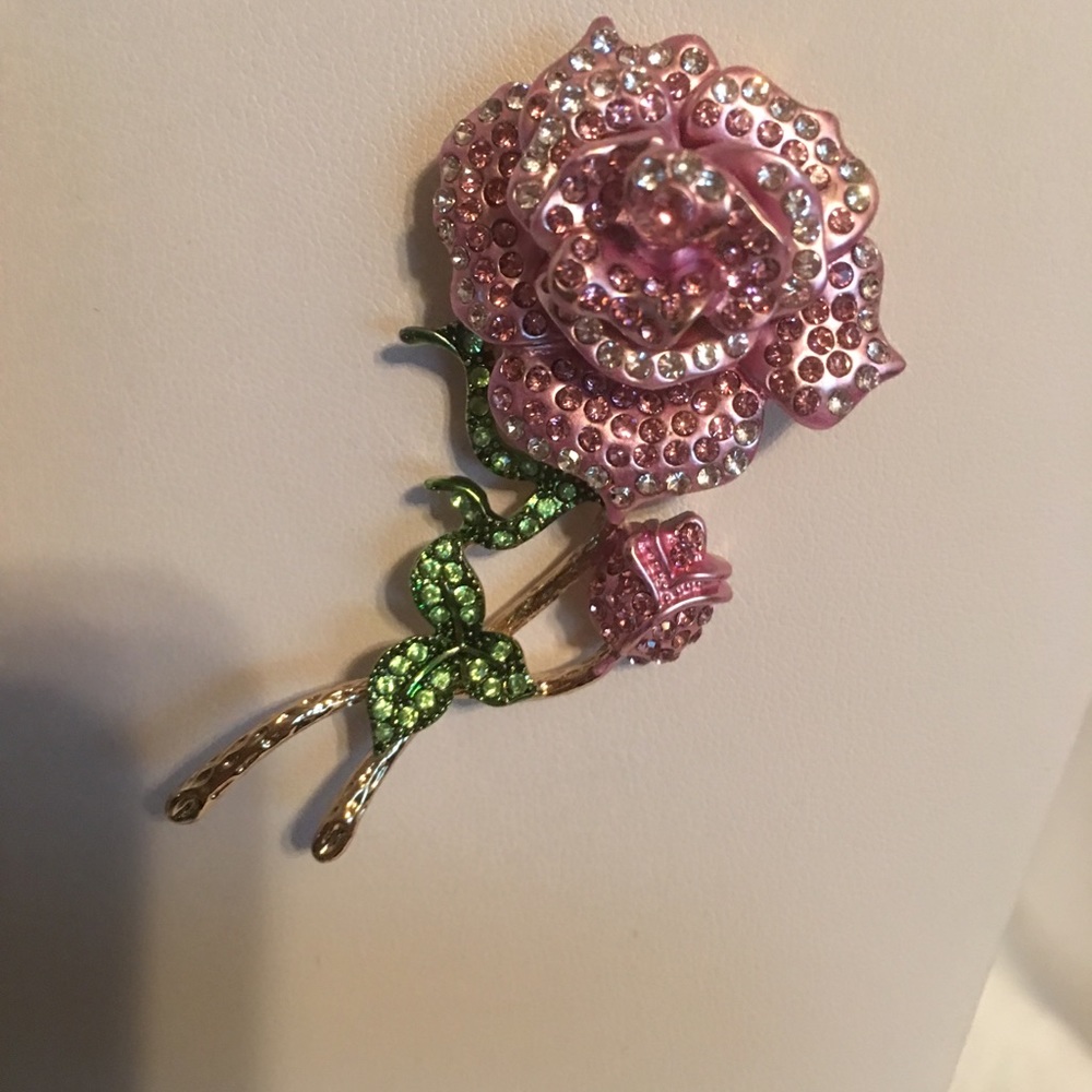 Brooch